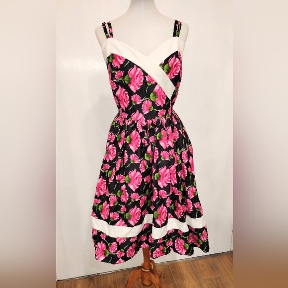 RETRO ROSES DRESS - Picture 11 of 13